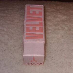 Jeffree Star Velvet Lipstick - Drill Sergeant